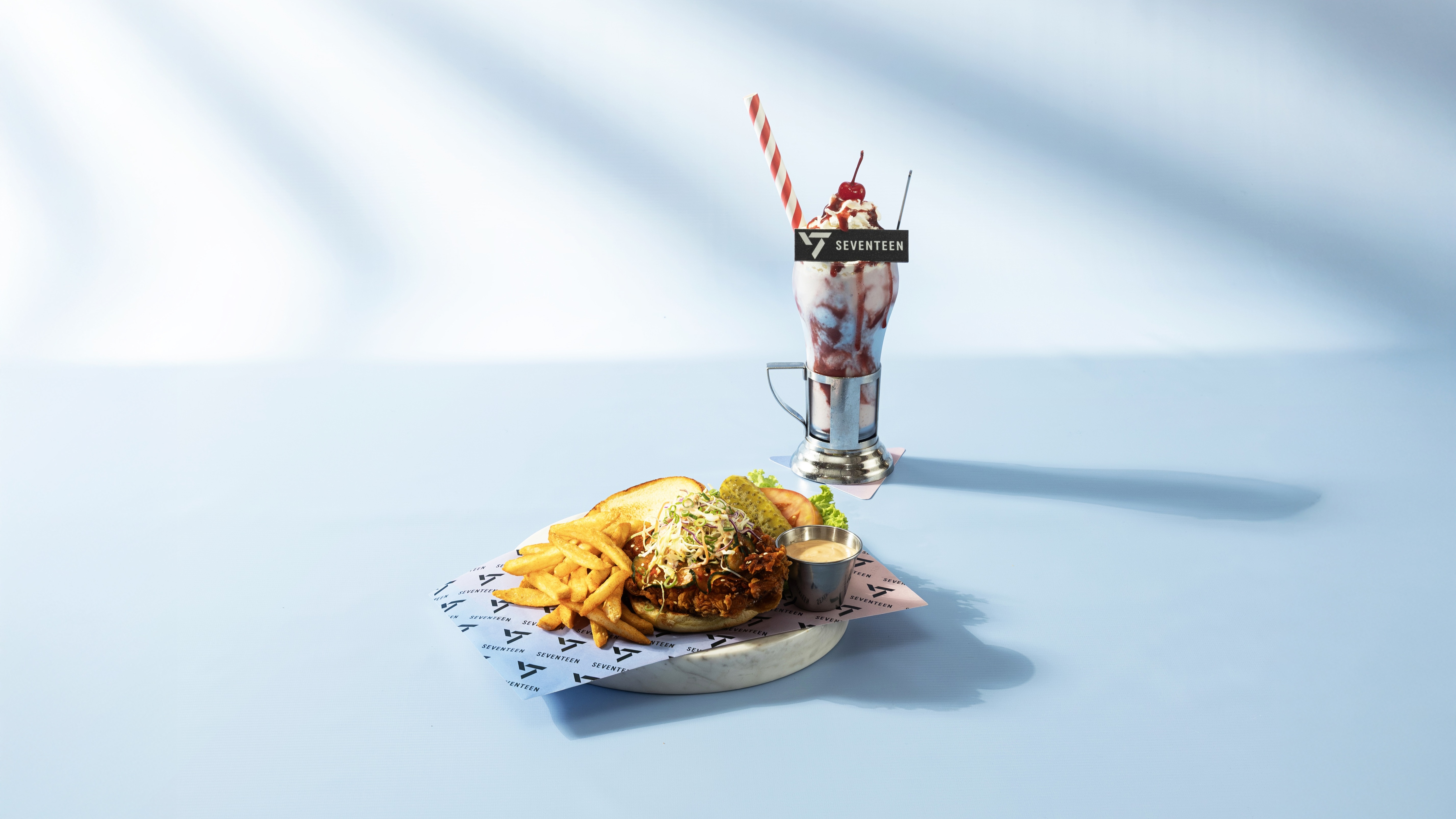 BLACK TAP CRAFT BURGERS & BEER