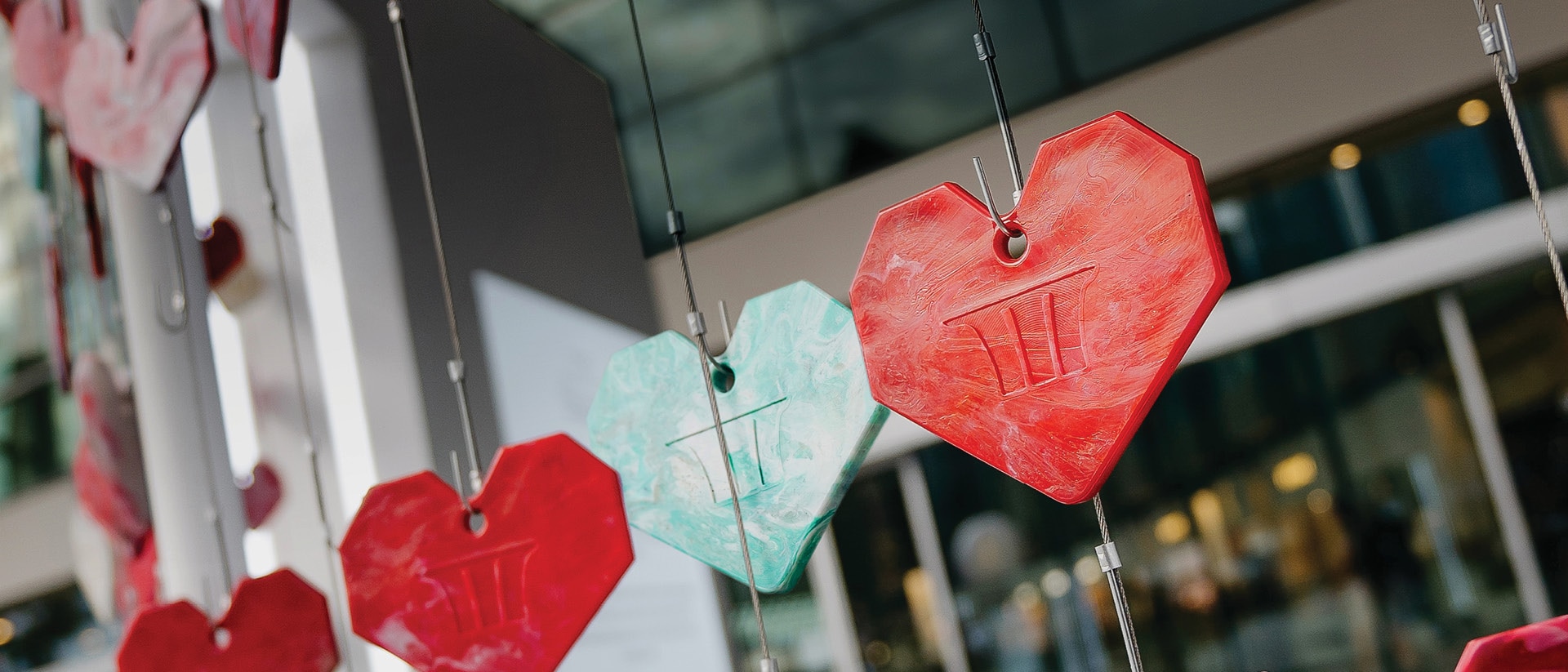 WHERE HEARTS COME TOGETHER(친절한 마음이 함께하는 곳)