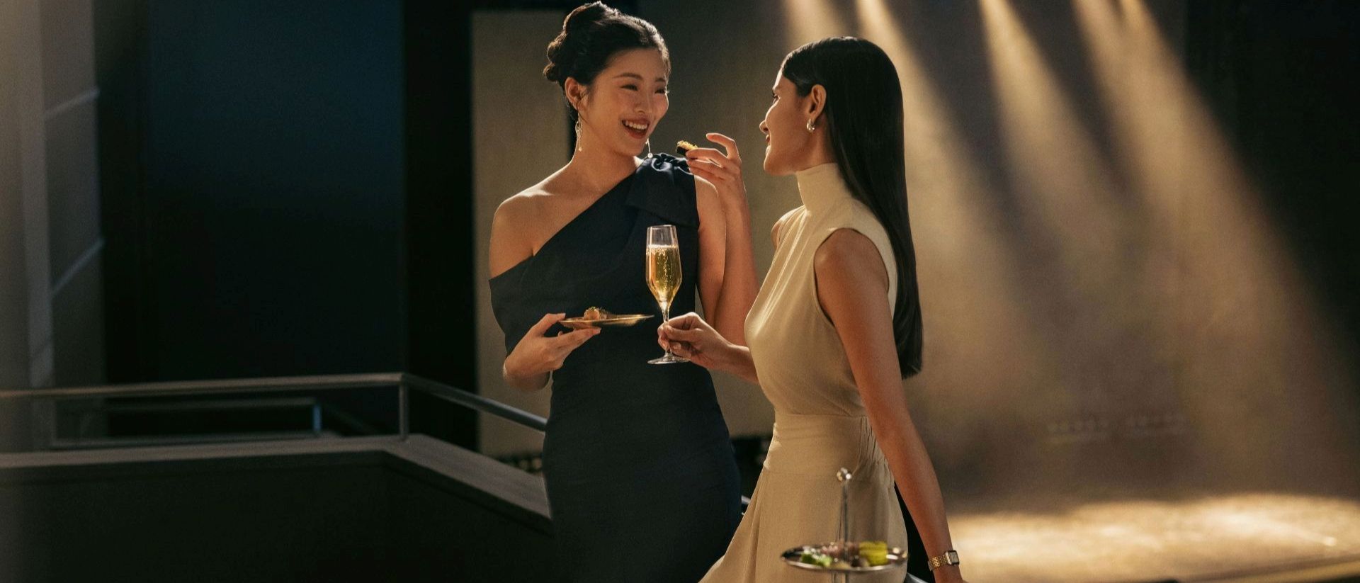 쇼 & 다이닝