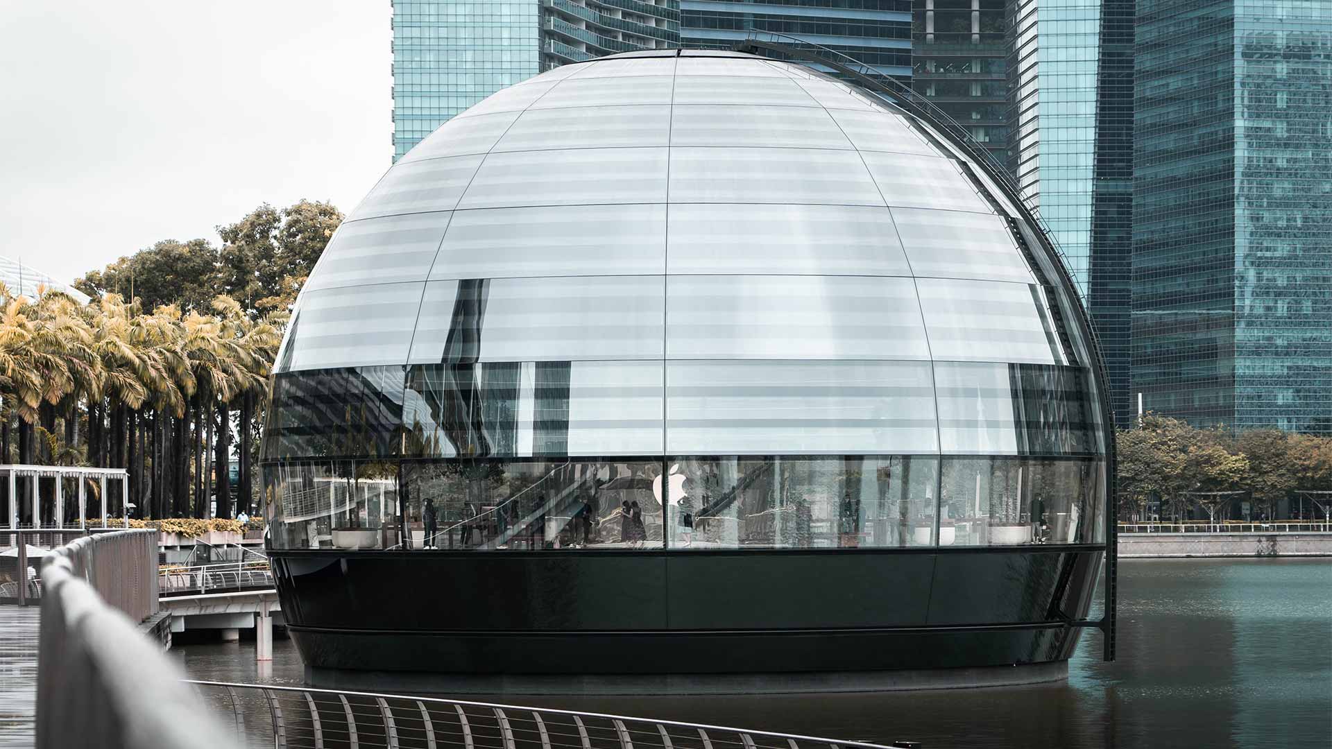 싱가포르 최고의 인스타그래머블 명소인 플로팅 애플 [Floating Apple]과 Louis Vuitton 매장