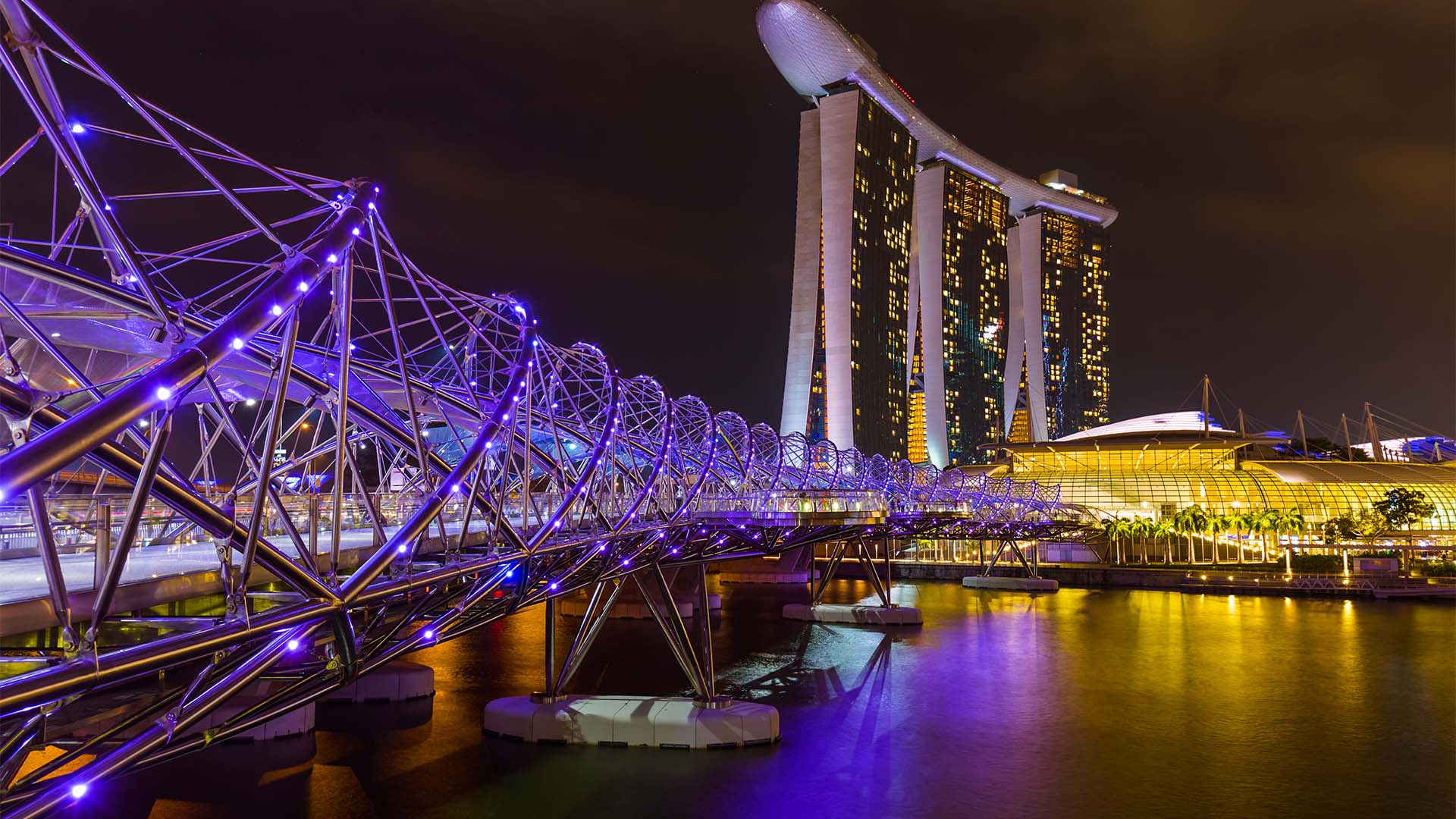 독특한 DNA 형상 구조를 지닌 싱가포르 최장 보행자 전용 다리, Helix Bridge