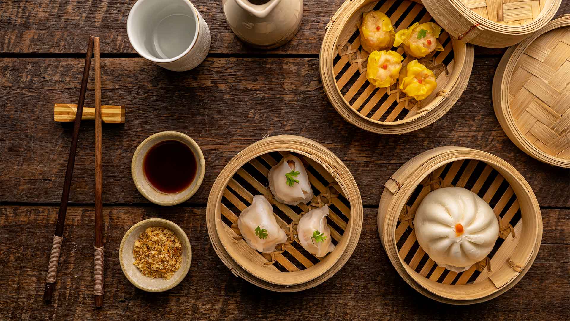대나무 찜기에 담긴 딤섬(Dim Sum)