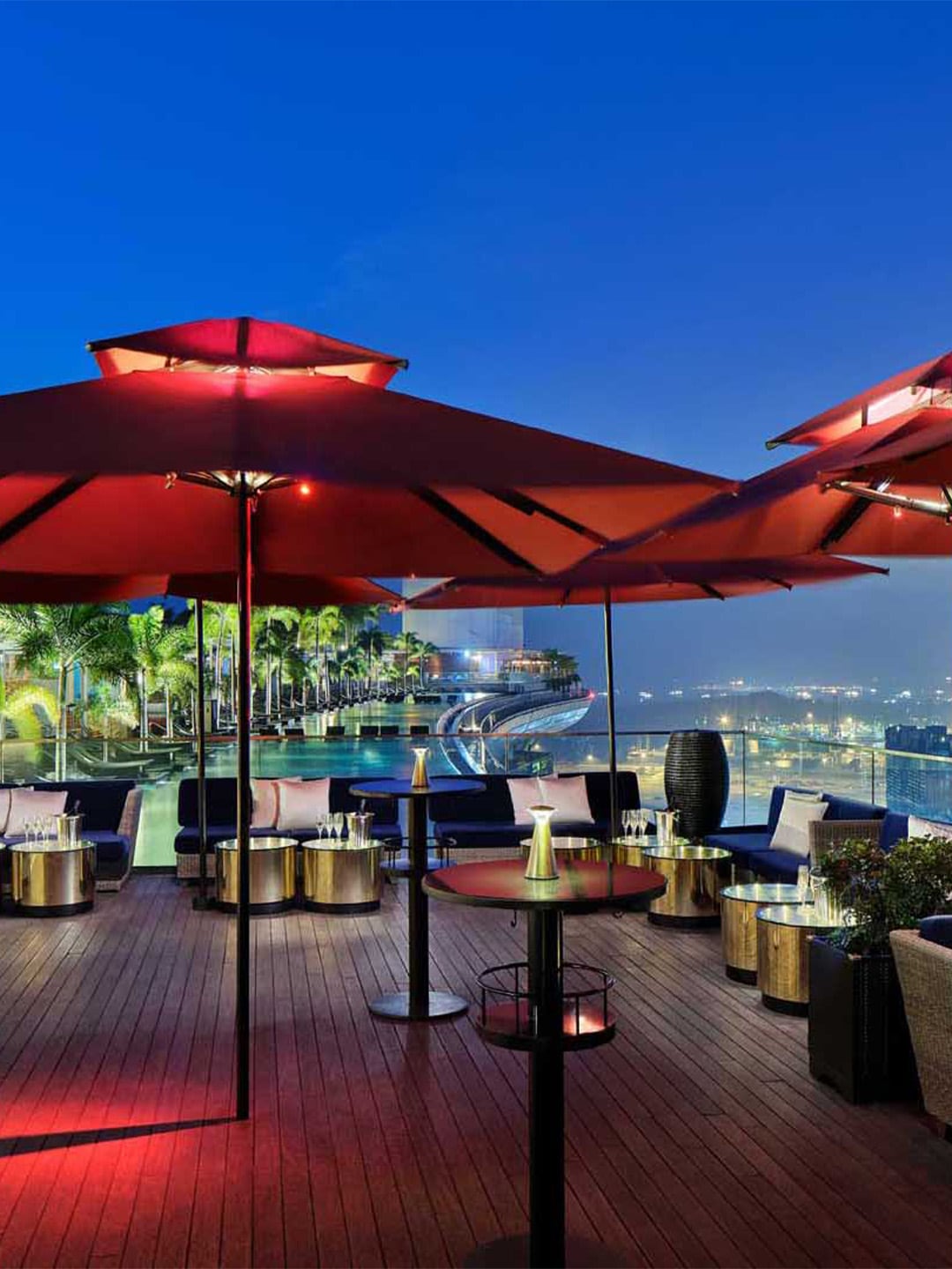 CÉ LA VI SkyBar 및 Club Lounge