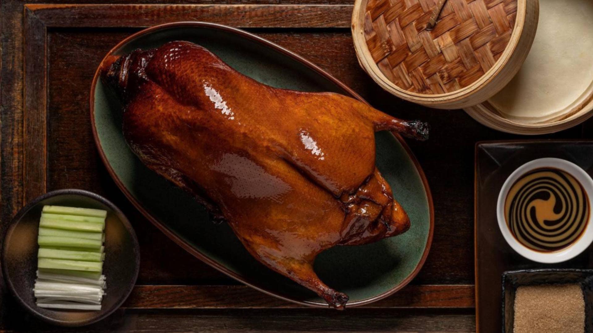 북경 오리 구이(Apple Wood Roasted Peking Duck)
