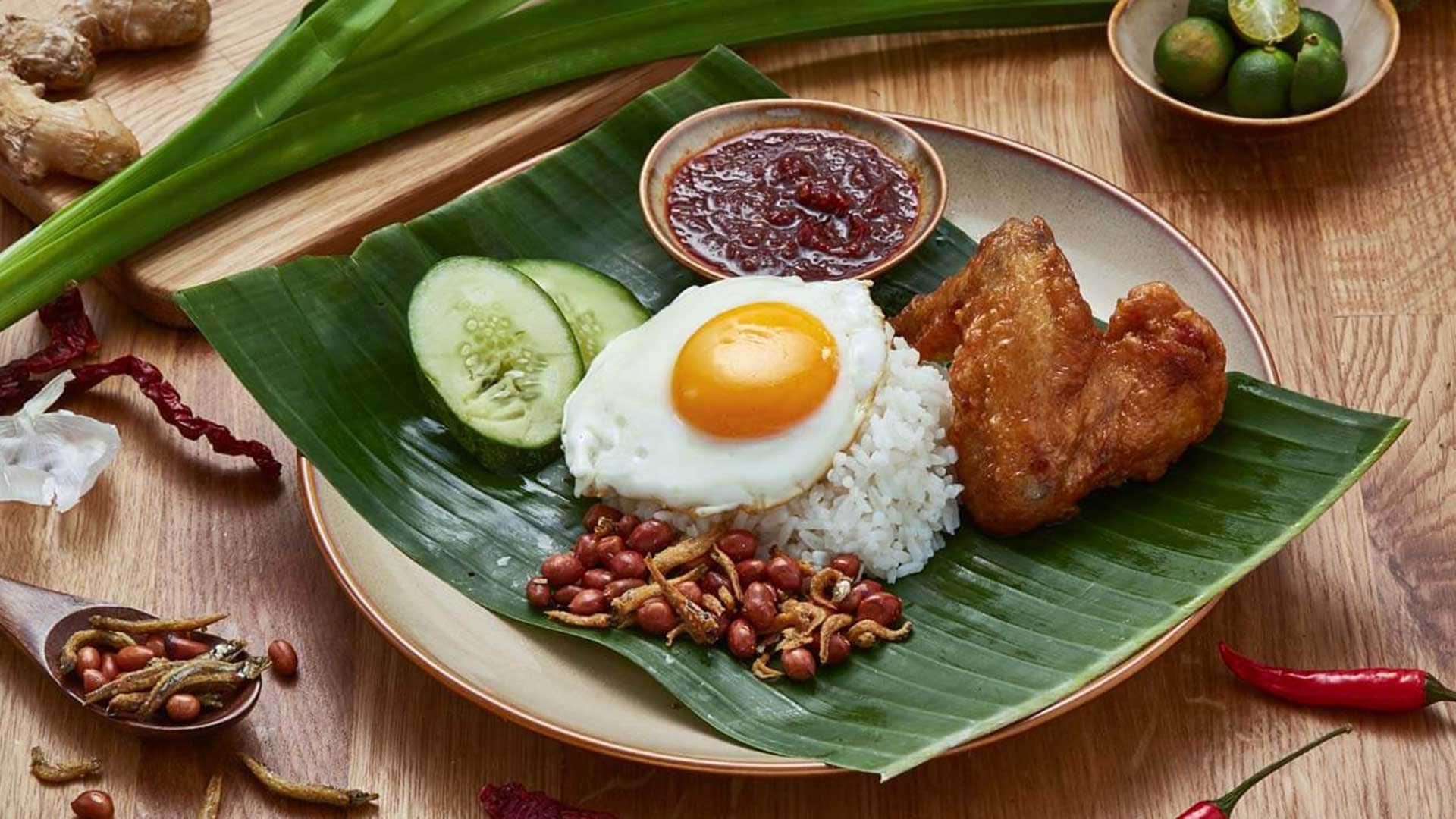 Singaporean cuisine, Nasi Lemak at Rasapura Masters