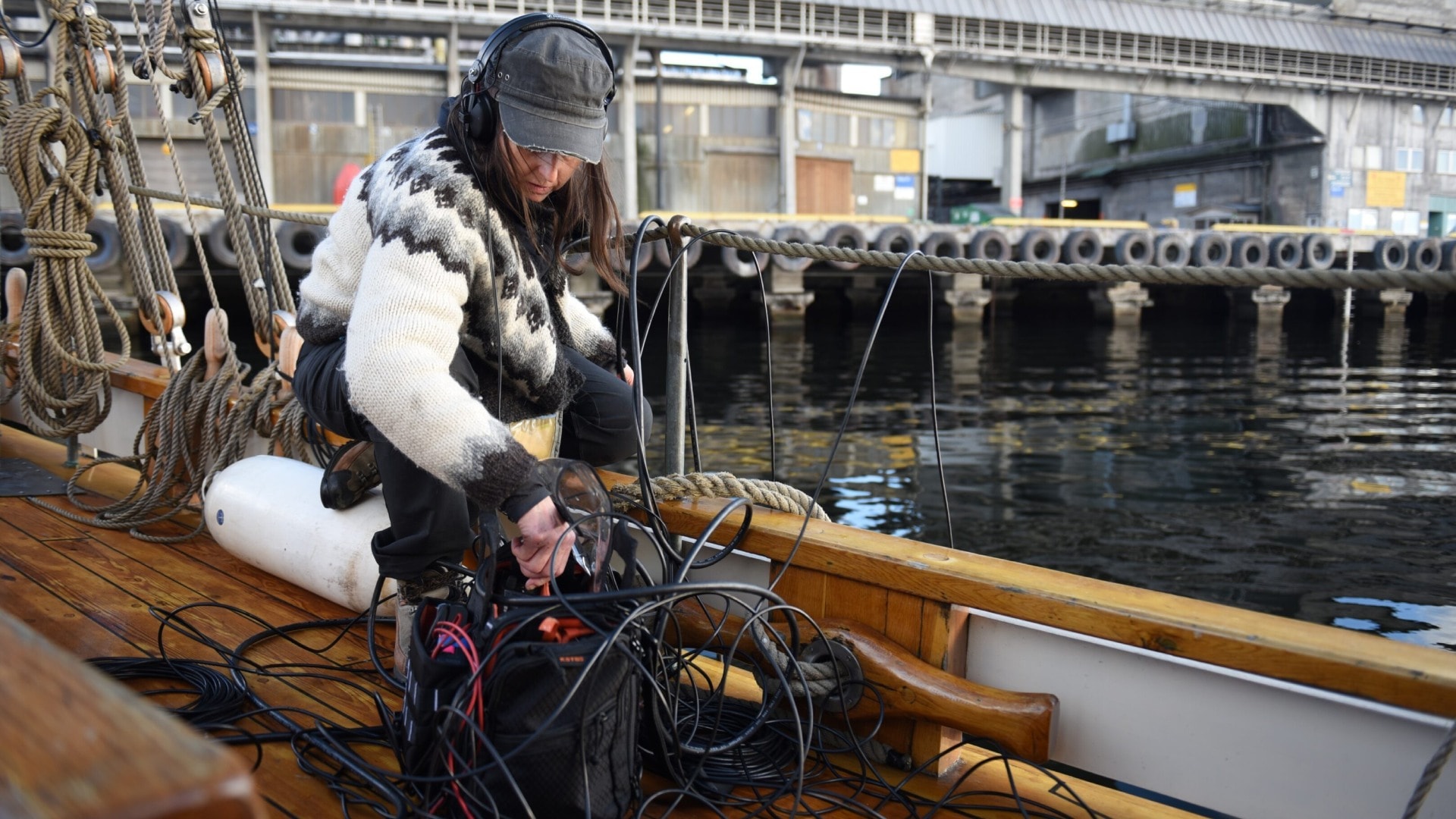 ArtScience Encounters: Jana Winderen Live