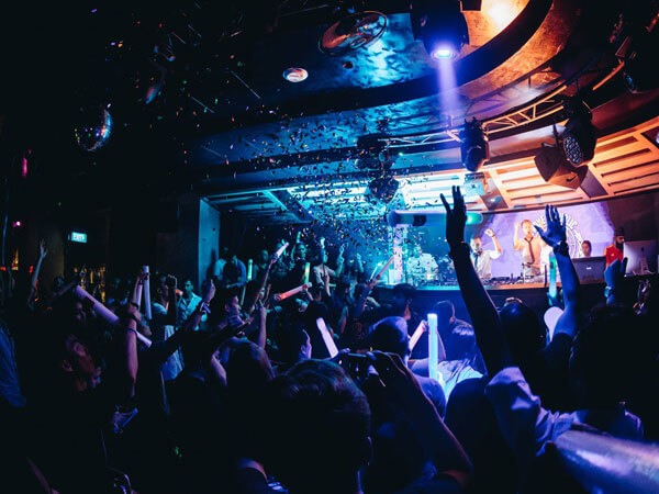 CÉ LA VI(셀라비) Club Lounge