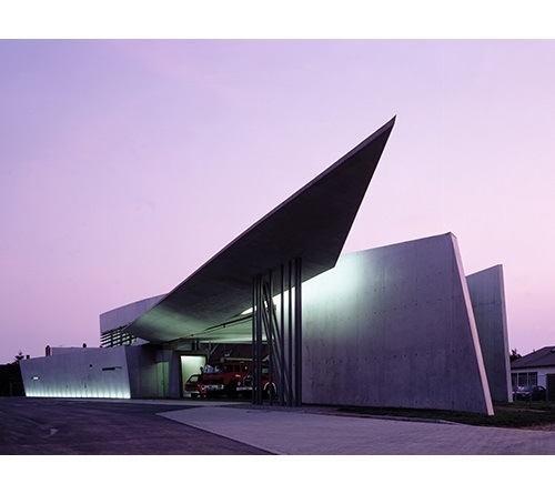 Zaha Hadid Architects: Art Science Museum의 건축물의 역사를 새로 쓰다
